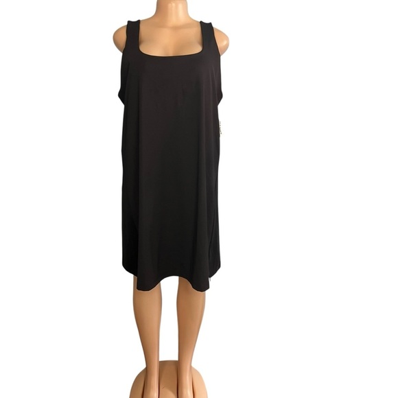 Old Navy Black PowerSoft Sleeveless Shelf-Bra Support Dress - Picture 3 of 9